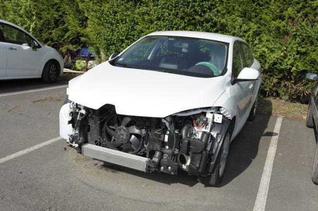 Voiture epave 1